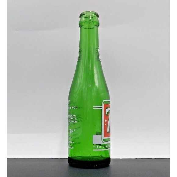 7-Up Collectible Bottle-Seven Up Ontario Limited -7 Ounces-Canada - Picture 2 of 8